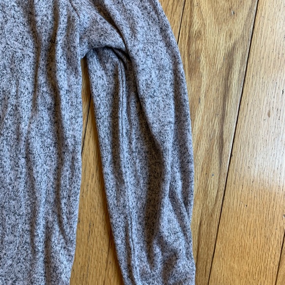 Jane and Delancey super soft hooded top. Small - Picture 10 of 13